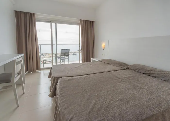 Apartamentos Embat